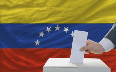 ¿SE SOLVENTARÍA LA CRISIS EN VENEZUELA CON LAS ELECCIONES DEL 6-D?
